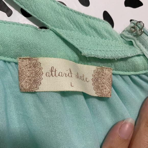 Mint flowy top - Picture 2 of 2